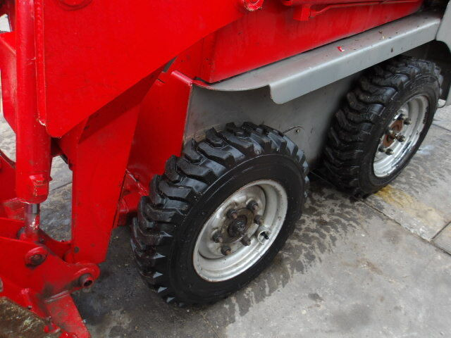 Gehl 1640 - Smykový nakladač: obrázek 5 Gehl 1640 - Smykový nakladač: obrázek 5