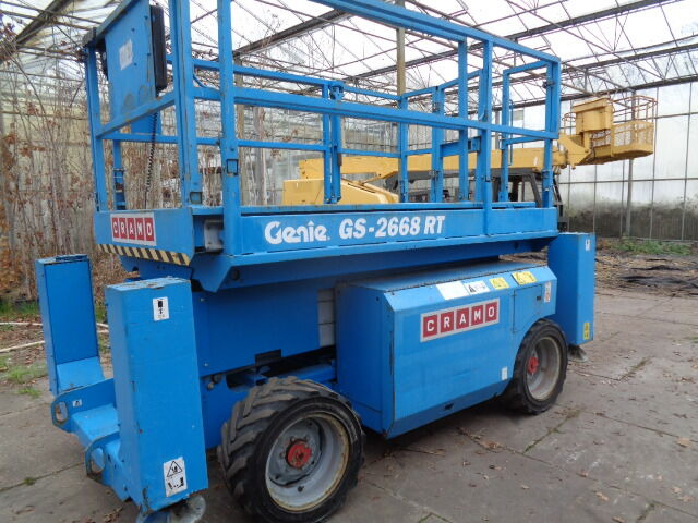 Nůžková plošina Genie GS2668: obrázek 8