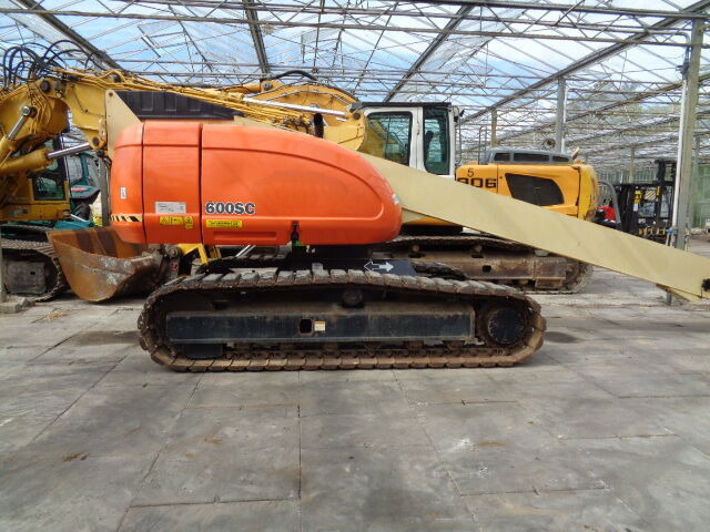 JLG 600 SC - Teleskopická plošina: obrázek 2 JLG 600 SC - Teleskopická plošina: obrázek 2