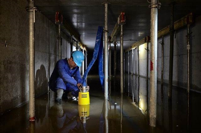 Atlas Copco Weda D04N Schmutzwasserpumpe - Čerpadlo na vodu: obrázek 4 Atlas Copco Weda D04N Schmutzwasserpumpe - Čerpadlo na vodu: obrázek 4