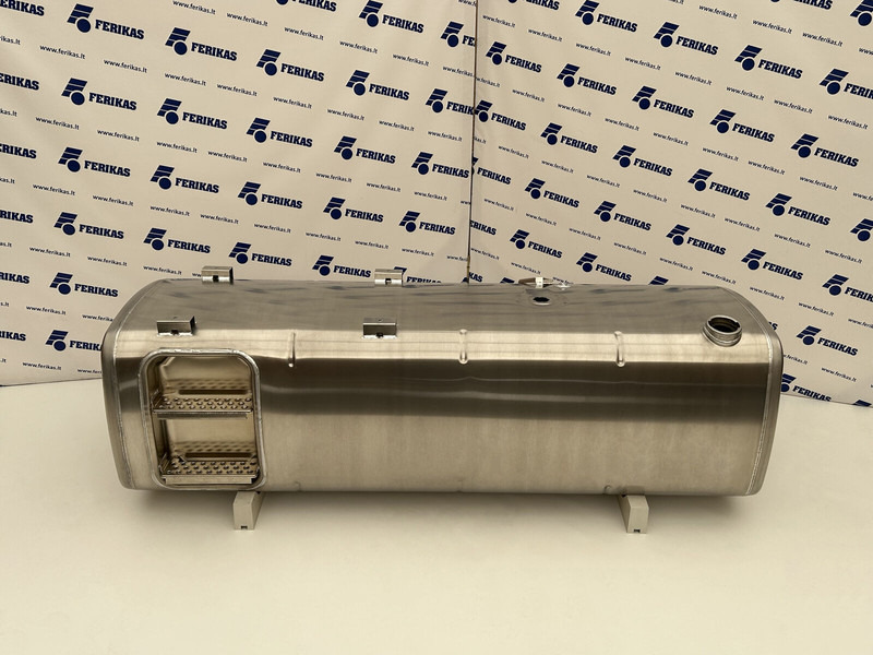 DAF New aluminum fuel tank 765L - Palivová nádrž pro Nákladní auto: obrázek 1 DAF New aluminum fuel tank 765L - Palivová nádrž pro Nákladní auto: obrázek 1