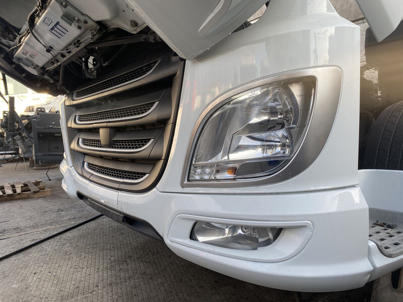 DAF XF 106 - Nárazník pro Nákladní auto: obrázek 3 DAF XF 106 - Nárazník pro Nákladní auto: obrázek 3