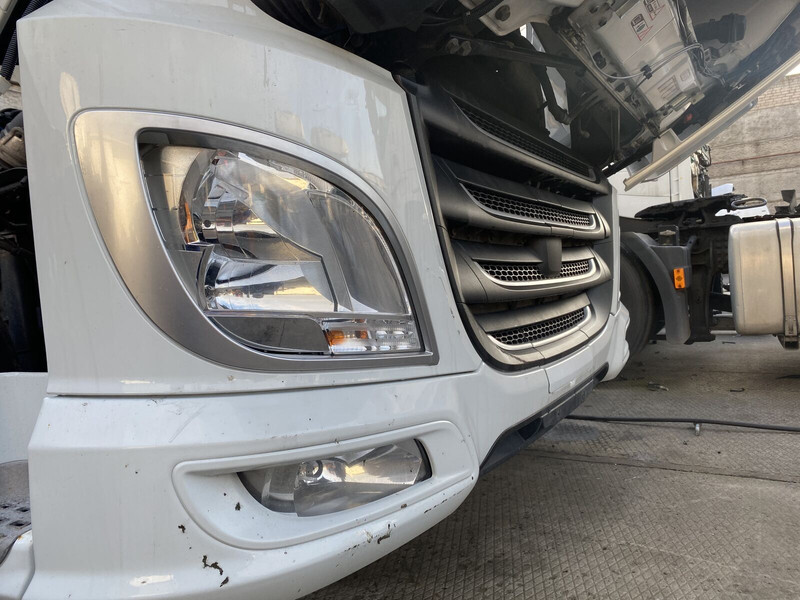 DAF XF 106 - Nárazník pro Nákladní auto: obrázek 4 DAF XF 106 - Nárazník pro Nákladní auto: obrázek 4