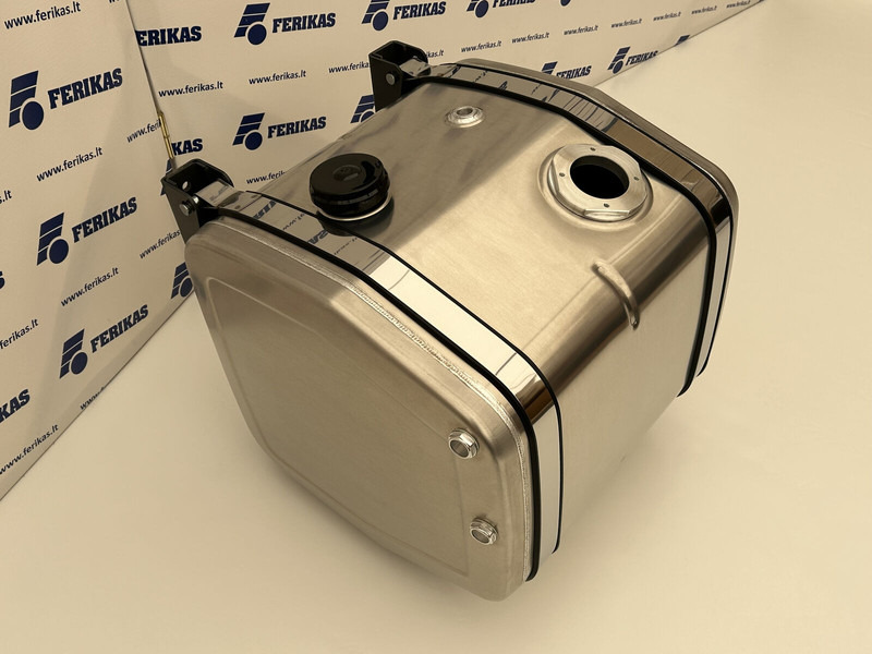 Hydraulic aluminum oil tank 200L - Hydraulická nádrž pro Nákladní auto: obrázek 2 Hydraulic aluminum oil tank 200L - Hydraulická nádrž pro Nákladní auto: obrázek 2