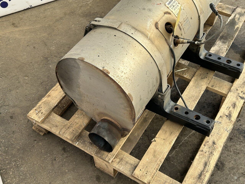 Iveco Exhaust catalyst - Tlumič výfuku pro Nákladní auto: obrázek 2 Iveco Exhaust catalyst - Tlumič výfuku pro Nákladní auto: obrázek 2