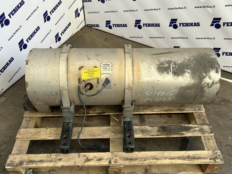 Iveco Exhaust catalyst - Tlumič výfuku pro Nákladní auto: obrázek 1 Iveco Exhaust catalyst - Tlumič výfuku pro Nákladní auto: obrázek 1