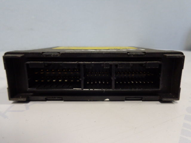 Iveco Multiplex System:Cabin Module ROBERT BOSCH GmbH - Řídicí blok pro Nákladní auto: obrázek 2 Iveco Multiplex System:Cabin Module ROBERT BOSCH GmbH - Řídicí blok pro Nákladní auto: obrázek 2