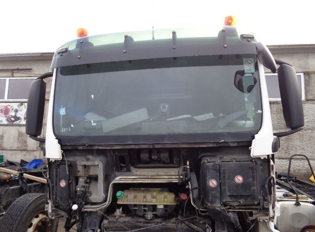 MAN Perfect condition TGS low cab ( EUROPE DELIVERY ) - Kabina a interiér pro Nákladní auto: obrázek 4 MAN Perfect condition TGS low cab ( EUROPE DELIVERY ) - Kabina a interiér pro Nákladní auto: obrázek 4
