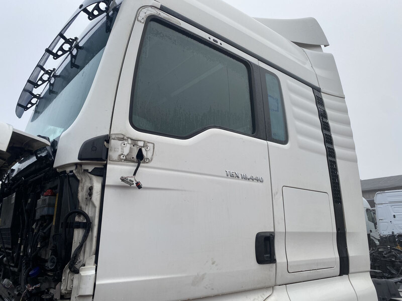 MAN TGX - Dveře a díly pro Nákladní auto: obrázek 1 MAN TGX - Dveře a díly pro Nákladní auto: obrázek 1