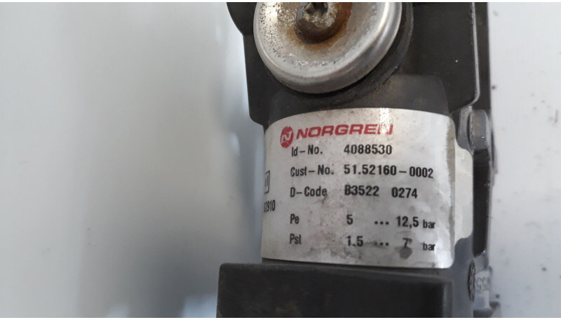 MAN exhaust valve - Motor a díly pro Nákladní auto: obrázek 4 MAN exhaust valve - Motor a díly pro Nákladní auto: obrázek 4