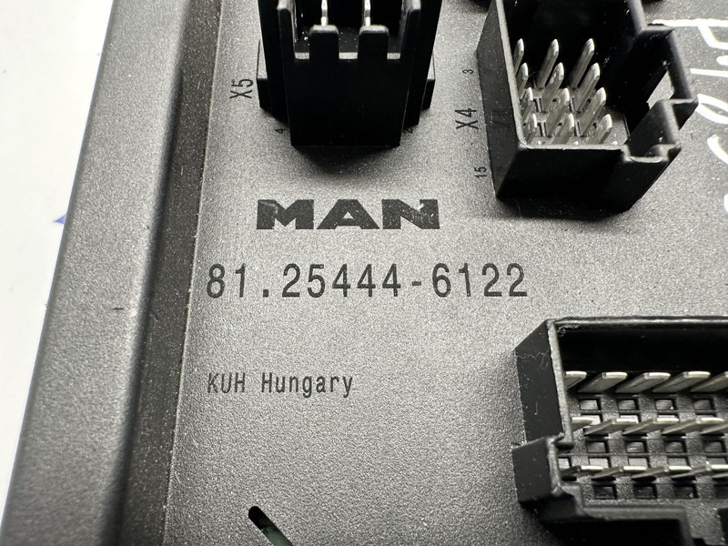 MAN fuse box - Elektrický systém pro Nákladní auto: obrázek 3 MAN fuse box - Elektrický systém pro Nákladní auto: obrázek 3