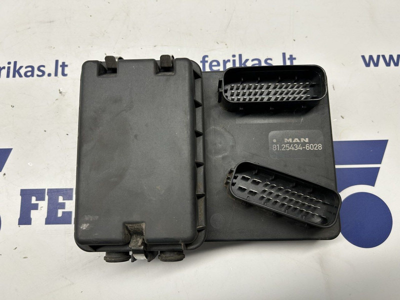 MAN fuse box - Elektrický systém pro Nákladní auto: obrázek 1 MAN fuse box - Elektrický systém pro Nákladní auto: obrázek 1