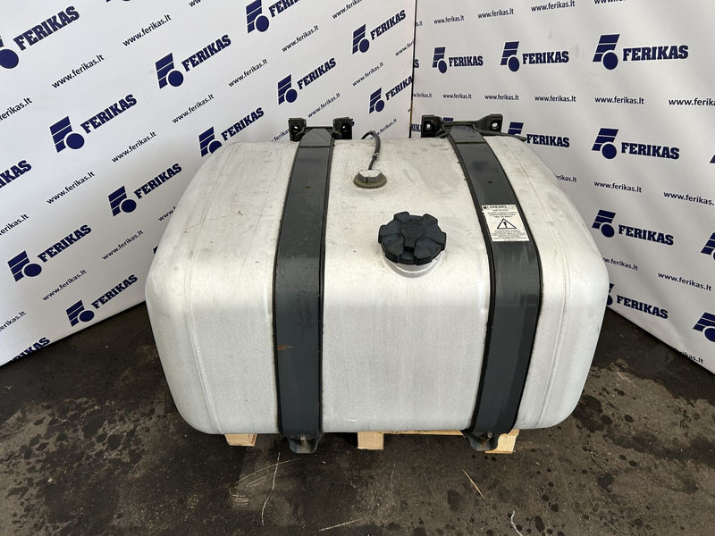Mercedes-Benz 330L complete fuel tank with brackets - Palivová nádrž pro Nákladní auto: obrázek 1 Mercedes-Benz 330L complete fuel tank with brackets - Palivová nádrž pro Nákladní auto: obrázek 1