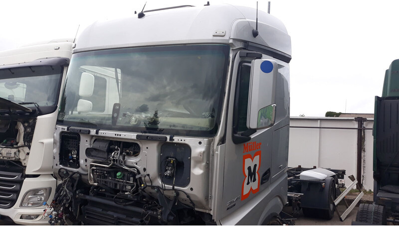 Mercedes-Benz Actros MP4 - Kabina a interiér pro Nákladní auto: obrázek 1 Mercedes-Benz Actros MP4 - Kabina a interiér pro Nákladní auto: obrázek 1