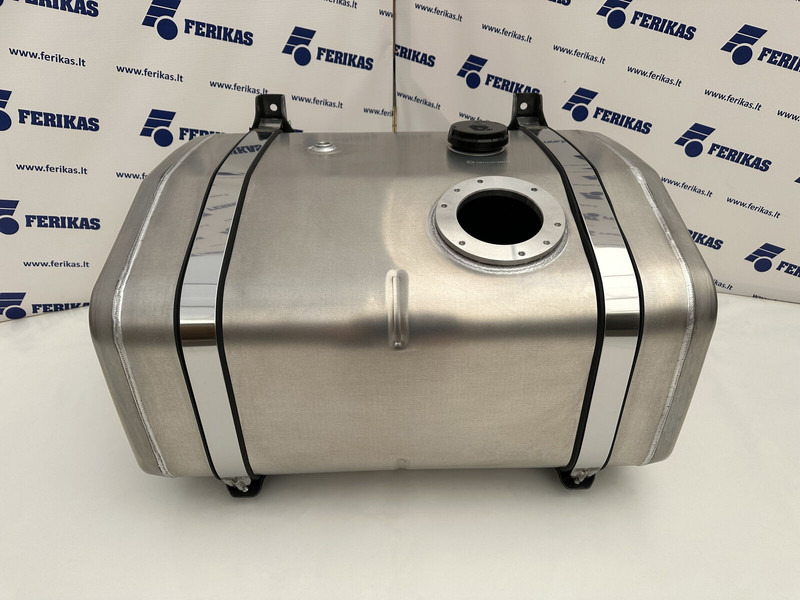 Mercedes-Benz - Hydraulická nádrž pro Nákladní auto: obrázek 1 Mercedes-Benz - Hydraulická nádrž pro Nákladní auto: obrázek 1