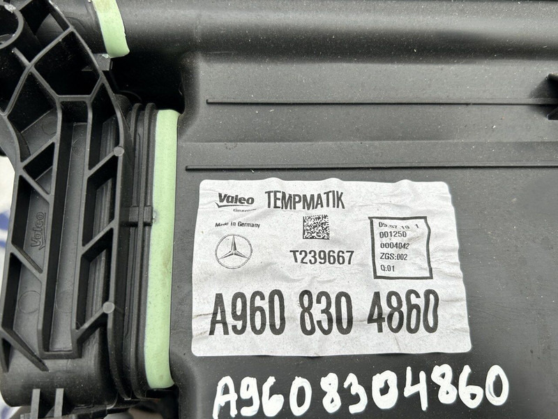 Mercedes-Benz air conditionioning heater system - Topení/ Ventilace pro Nákladní auto: obrázek 5 Mercedes-Benz air conditionioning heater system - Topení/ Ventilace pro Nákladní auto: obrázek 5