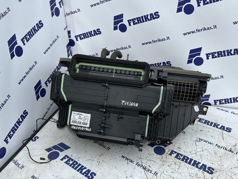 Mercedes-Benz air conditionioning heater system - Topení/ Ventilace pro Nákladní auto: obrázek 2 Mercedes-Benz air conditionioning heater system - Topení/ Ventilace pro Nákladní auto: obrázek 2