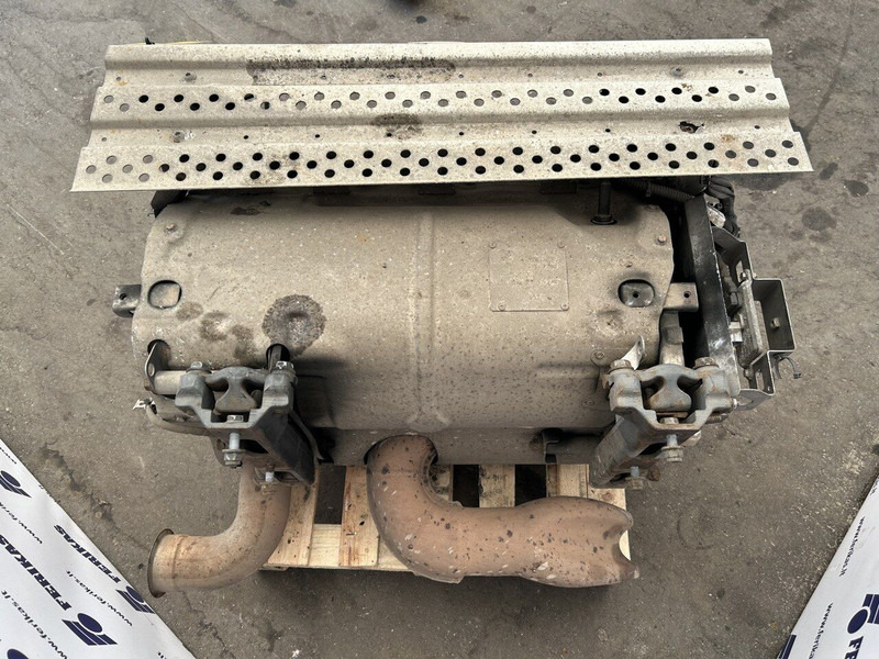 Mercedes-Benz exhaust catalyst, silencer - Tlumič výfuku pro Nákladní auto: obrázek 4 Mercedes-Benz exhaust catalyst, silencer - Tlumič výfuku pro Nákladní auto: obrázek 4
