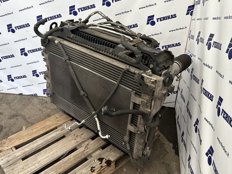 Mercedes-Benz radiators set - Chladič pro Nákladní auto: obrázek 3 Mercedes-Benz radiators set - Chladič pro Nákladní auto: obrázek 3