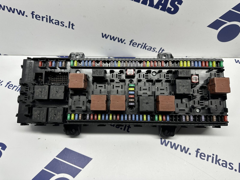 Renault T fuse box - Elektrický systém pro Nákladní auto: obrázek 2 Renault T fuse box - Elektrický systém pro Nákladní auto: obrázek 2