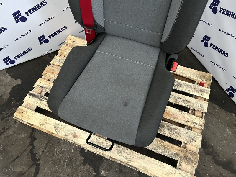 Renault passenger seat - Sedaček pro Nákladní auto: obrázek 4 Renault passenger seat - Sedaček pro Nákladní auto: obrázek 4