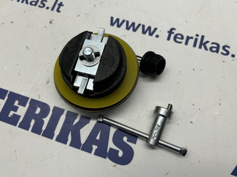 Scania Fuel tank anti-theft protection, 80mm - Palivový systém pro Nákladní auto: obrázek 3 Scania Fuel tank anti-theft protection, 80mm - Palivový systém pro Nákladní auto: obrázek 3