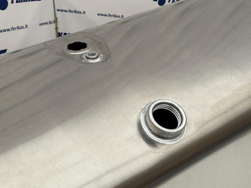 Scania New aluminum fuel tank 615L - Palivová nádrž pro Nákladní auto: obrázek 4 Scania New aluminum fuel tank 615L - Palivová nádrž pro Nákladní auto: obrázek 4