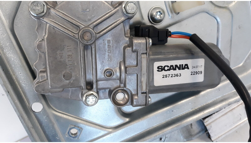 Scania R - Motor ovládání oken pro Nákladní auto: obrázek 3 Scania R - Motor ovládání oken pro Nákladní auto: obrázek 3