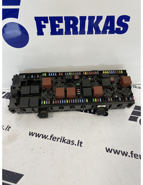 Volvo fuse box - Elektrický systém pro Nákladní auto: obrázek 4 Volvo fuse box - Elektrický systém pro Nákladní auto: obrázek 4