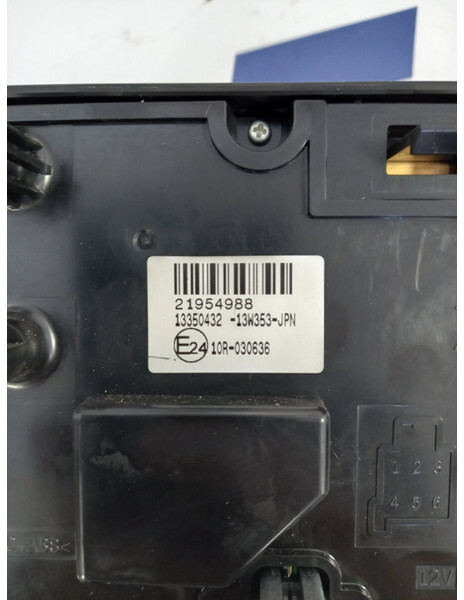 Volvo radio control unit - Palubní deska pro Nákladní auto: obrázek 4 Volvo radio control unit - Palubní deska pro Nákladní auto: obrázek 4