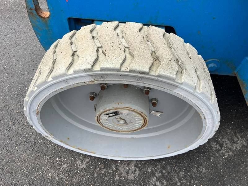 Kloubová plošina Genie Z40/23 NRJ elektro 14m (1825): obrázek 16