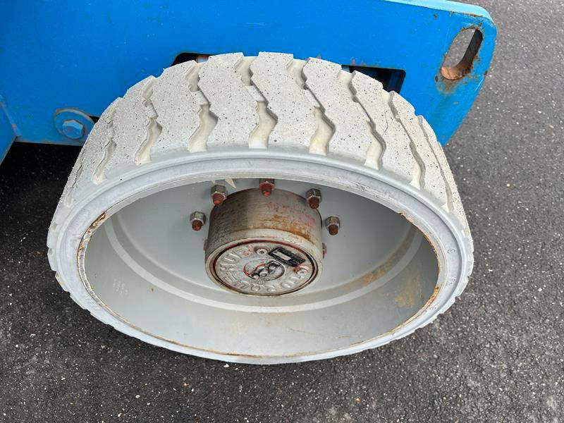 Kloubová plošina Genie Z40/23 NRJ elektro 14m (1825): obrázek 17