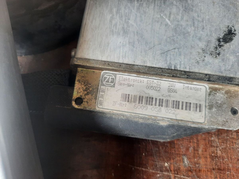 Bosch Bader 0504.1.A00 EST-32 - Řídicí blok: obrázek 2 Bosch Bader 0504.1.A00 EST-32 - Řídicí blok: obrázek 2