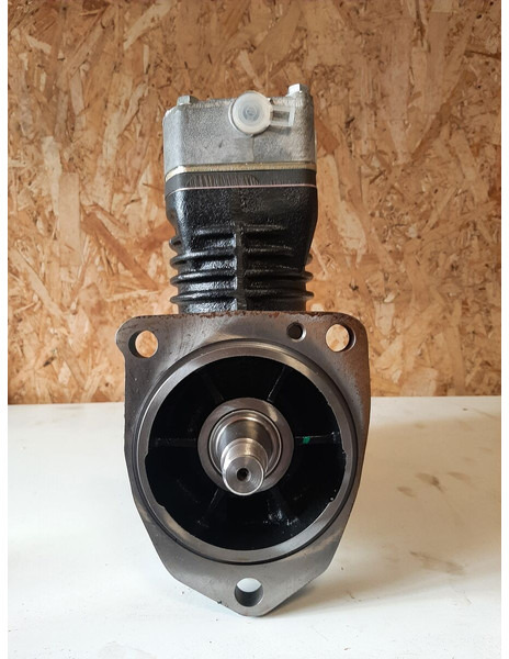KNORR-BREMSE LP 4815 - Motor a díly: obrázek 4 KNORR-BREMSE LP 4815 - Motor a díly: obrázek 4