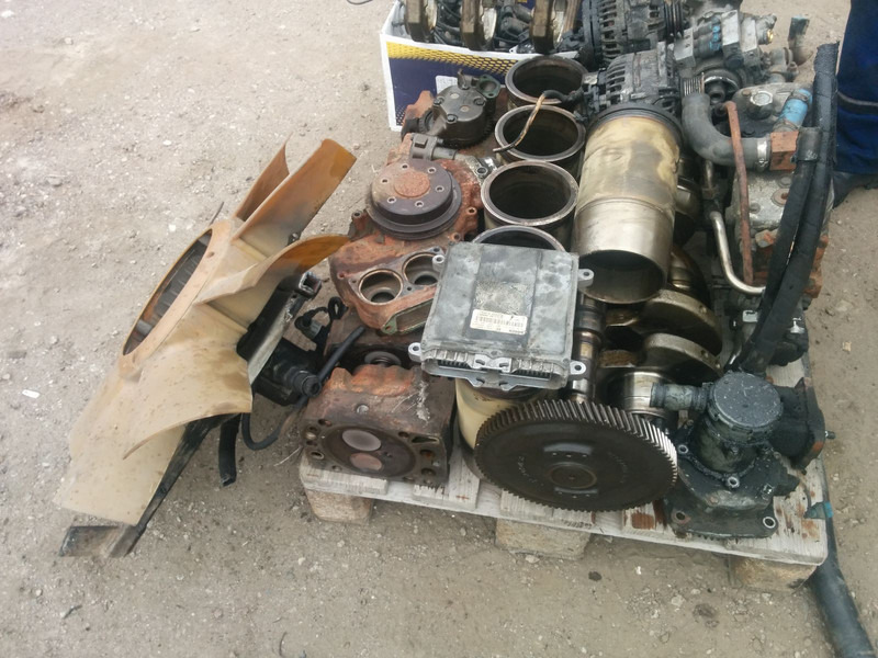 MAN E 2876 LOH 02 - Motor a díly: obrázek 5 MAN E 2876 LOH 02 - Motor a díly: obrázek 5