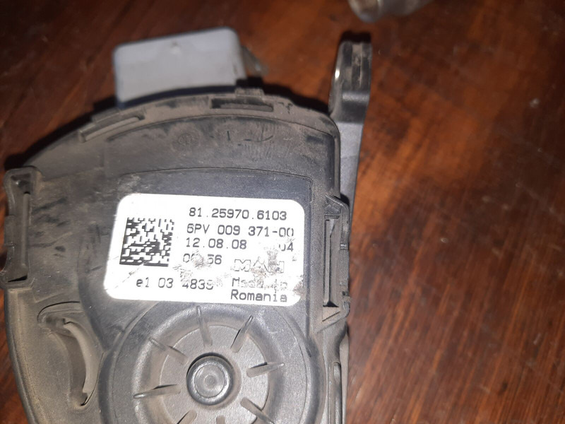 MAN - Pedál: obrázek 3 MAN - Pedál: obrázek 3