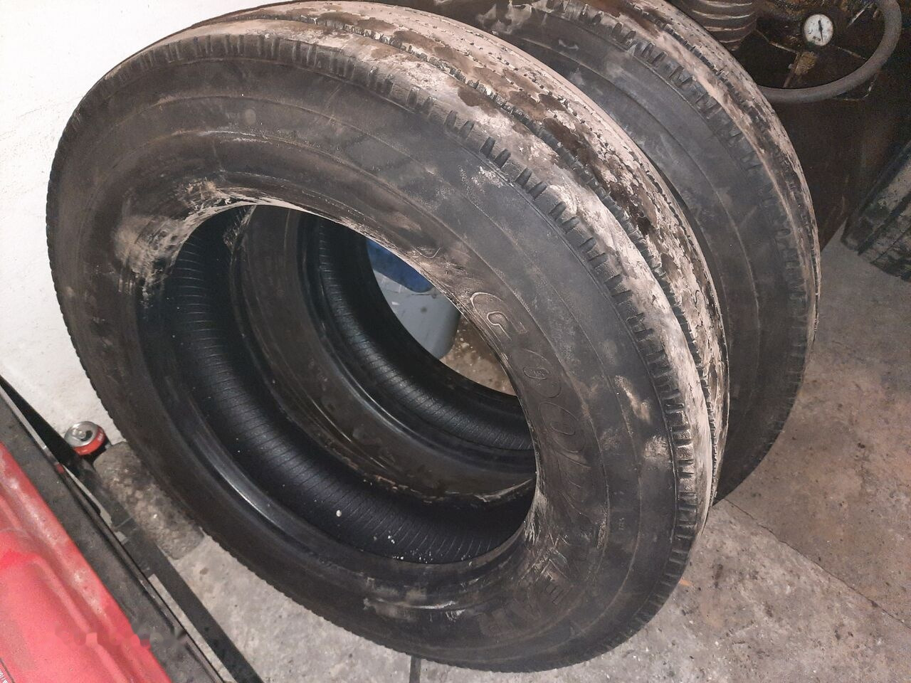 Michelin 295*80R22.5 255*70 \ 275*70* 265\70R19.5 - Pneumatiky pro Nákladní auto: obrázek 2 Michelin 295*80R22.5 255*70 \ 275*70* 265\70R19.5 - Pneumatiky pro Nákladní auto: obrázek 2