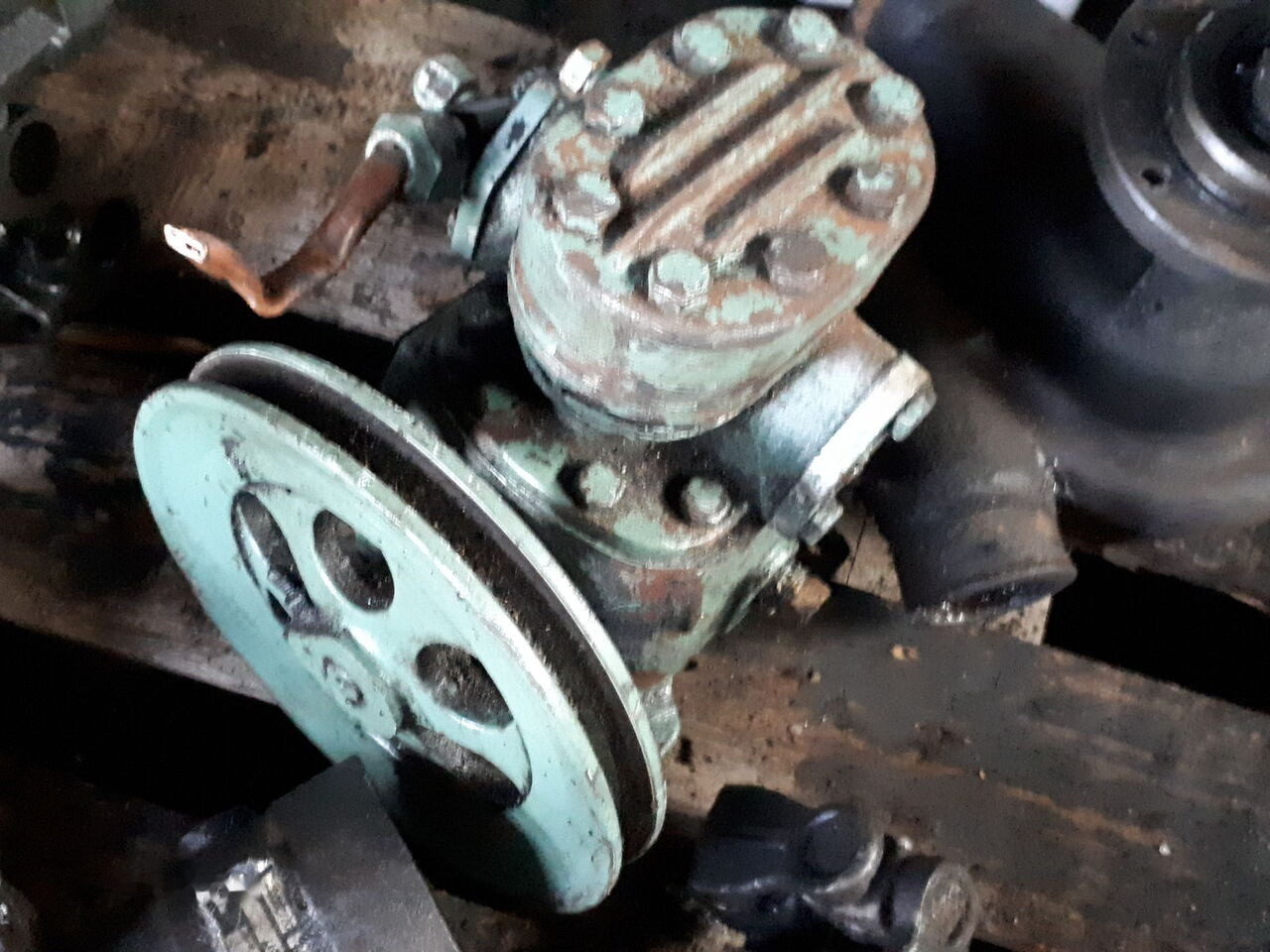 Volvo LK4918/ KZ 43326 . WABCO 4121008062 Volvo D10A . MAN. Scania - Kompresor pro Autobus: obrázek 4 Volvo LK4918/ KZ 43326 . WABCO 4121008062 Volvo D10A . MAN. Scania - Kompresor pro Autobus: obrázek 4