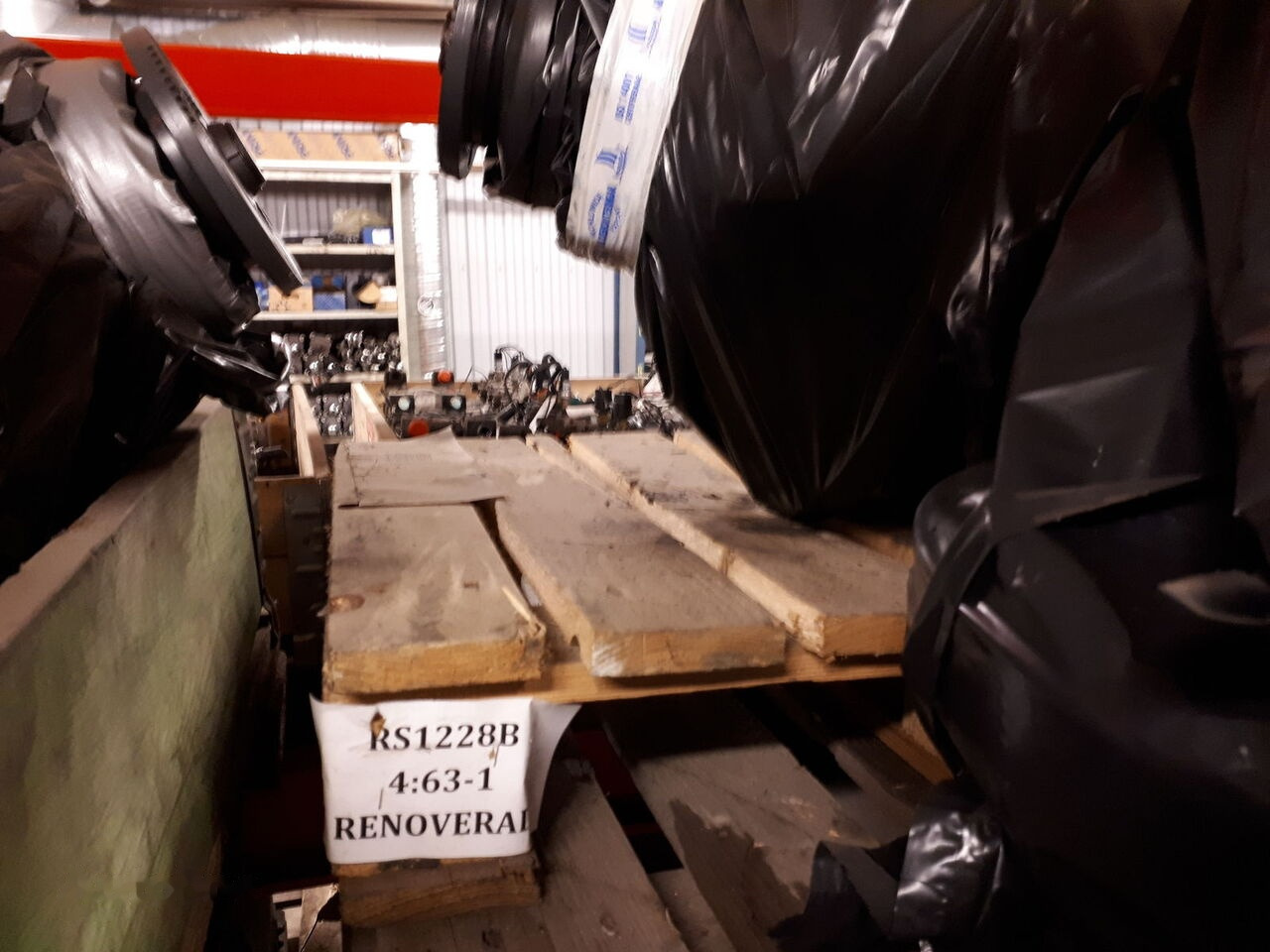 Volvo MS17X.- 2.85/ 3.08 .\5.29\ 5.63. Volvo FH12\ FH-13 truck - Diferenciál pro Nákladní auto: obrázek 4 Volvo MS17X.- 2.85/ 3.08 .\5.29\ 5.63. Volvo FH12\ FH-13 truck - Diferenciál pro Nákladní auto: obrázek 4