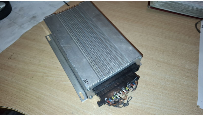 Volvo предохранительные платы Ивеко - Palubní deska: obrázek 2 Volvo предохранительные платы Ивеко - Palubní deska: obrázek 2