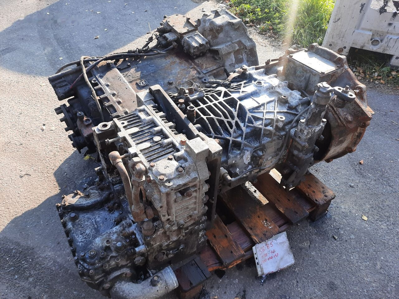 ZF 16S130 .8S180IT . 6S150C. 8S140 IT.6S80+GV80/ 6S90/ S5-24-3 / 6S Van Hool Neoplan - Převodovka pro Autobus: obrázek 1 ZF 16S130 .8S180IT . 6S150C. 8S140 IT.6S80+GV80/ 6S90/ S5-24-3 / 6S Van Hool Neoplan - Převodovka pro Autobus: obrázek 1