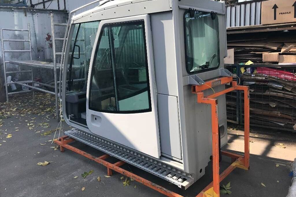 New TADANO FAUN ATF superstructure cab for TADANO FAUN ATF mobile crane - Kabina pro Autojeřáb: obrázek 2 New TADANO FAUN ATF superstructure cab for TADANO FAUN ATF mobile crane - Kabina pro Autojeřáb: obrázek 2