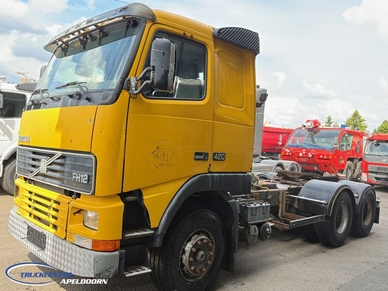 Volvo FH 12 - 420 6x4, Handgeschakeld, Euro 2, Hydrauliek - Tahač: obrázek 2 Volvo FH 12 - 420 6x4, Handgeschakeld, Euro 2, Hydrauliek - Tahač: obrázek 2