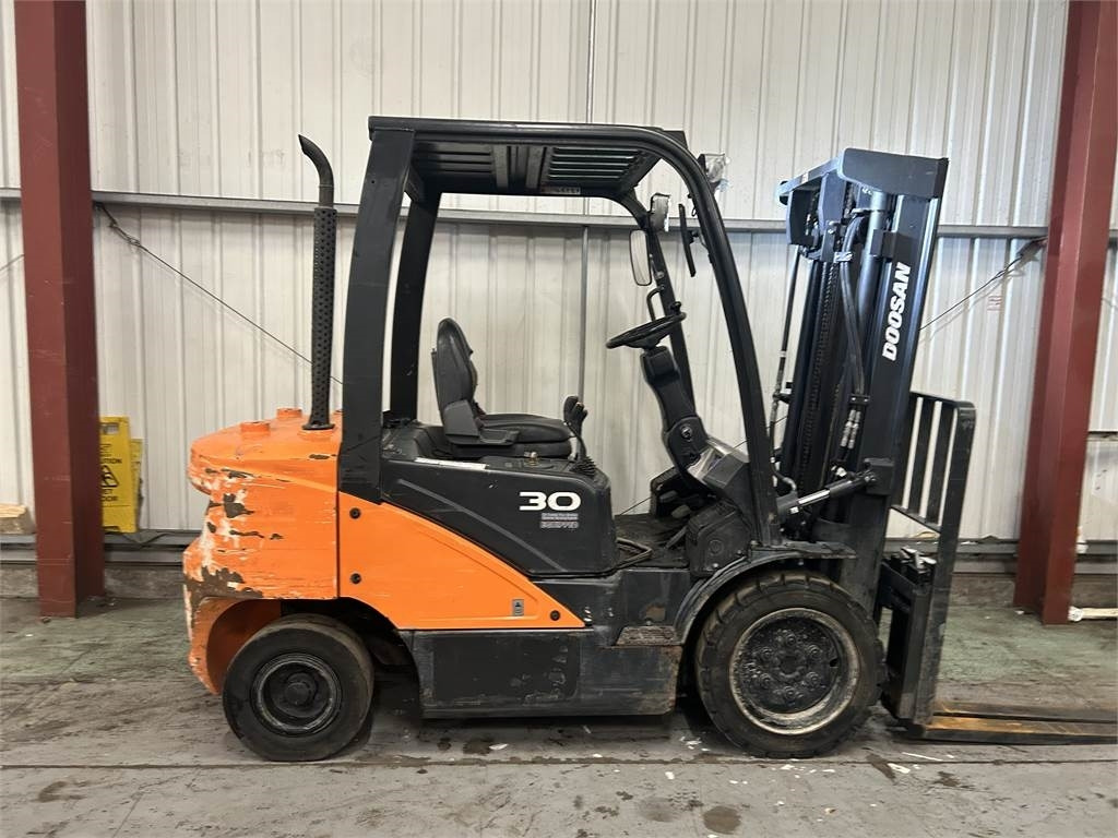 Doosan D30S-5 - Dieselový vysokozdvižný vozík: obrázek 5 Doosan D30S-5 - Dieselový vysokozdvižný vozík: obrázek 5