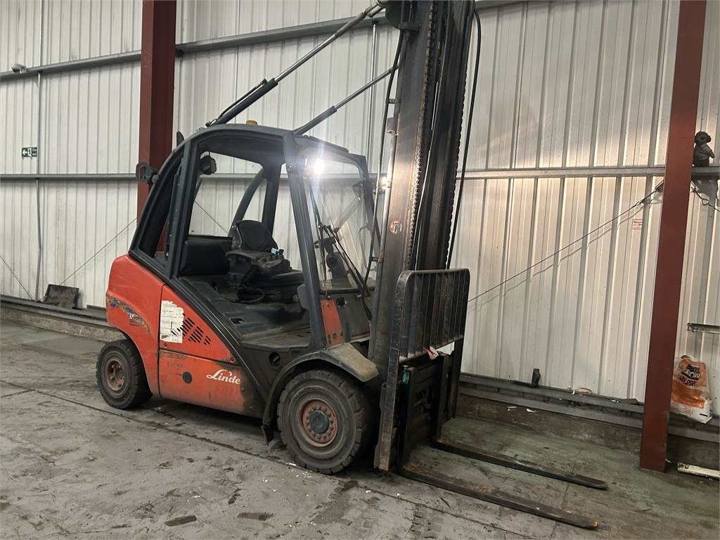 Linde H30D - Dieselový vysokozdvižný vozík: obrázek 4 Linde H30D - Dieselový vysokozdvižný vozík: obrázek 4