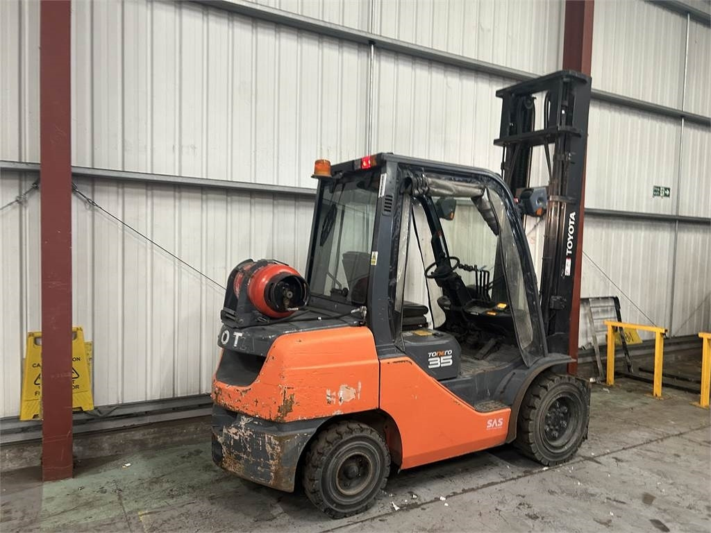 Plynový vysokozdvižný vozík Toyota 02-8FGJF35: obrázek 6 Plynový vysokozdvižný vozík Toyota 02-8FGJF35: obrázek 6