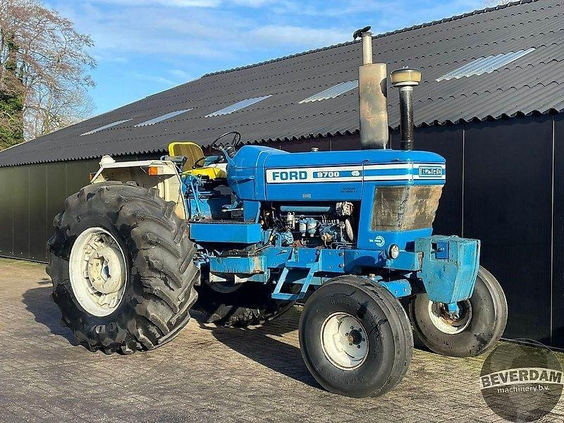 Ford 9700 - Traktor: obrázek 2 Ford 9700 - Traktor: obrázek 2