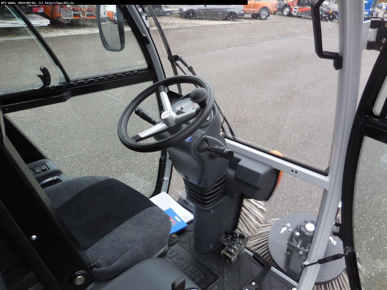 CityCat 1300 CityCat 1300 EuroMot IIIA - 2-Besen - Zametací vůz: obrázek 4 CityCat 1300 CityCat 1300 EuroMot IIIA - 2-Besen - Zametací vůz: obrázek 4