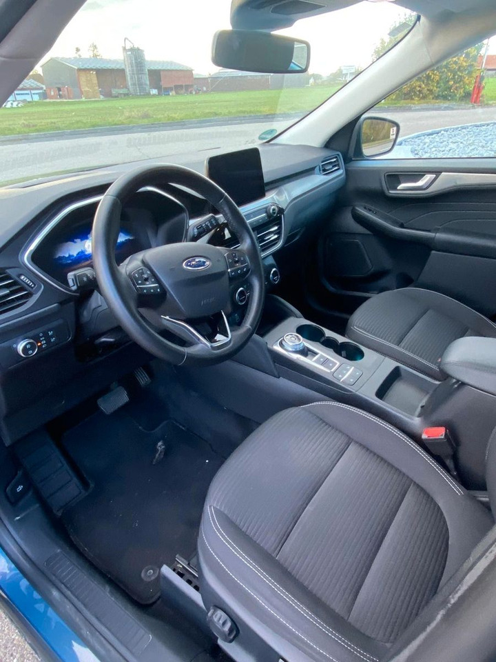 Ford Kuga Titanium 4X4 AWD - SUV: obrázek 3 Ford Kuga Titanium 4X4 AWD - SUV: obrázek 3