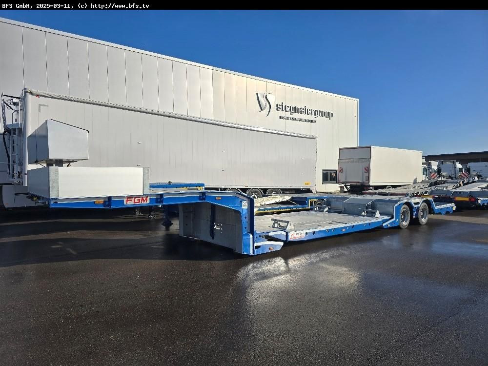 Semi Trailer 26 FGM 2-Achs Tieflader - Podvalníkový návěs: obrázek 3 Semi Trailer 26 FGM 2-Achs Tieflader - Podvalníkový návěs: obrázek 3